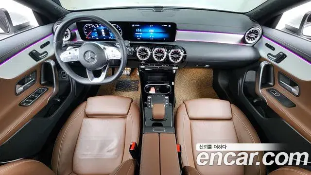 Mercedes-Benz CLA-Class 2022 — Photo 10/20