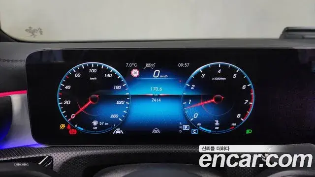 Mercedes-Benz CLA-Class 2022 — Photo 18/20