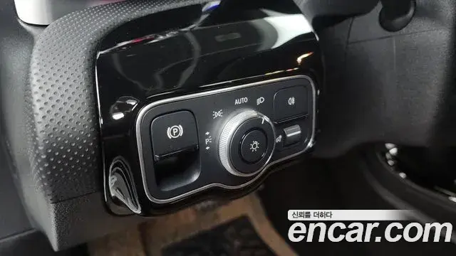 Mercedes-Benz CLA-Class 2022 — Photo 11/20