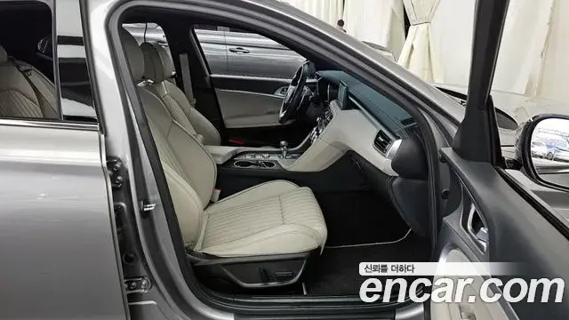 Genesis G70 2021 — Photo 9/20