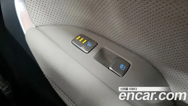 Genesis G70 2021 — Photo 18/20
