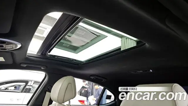 Genesis G70 2021 — Photo 13/20