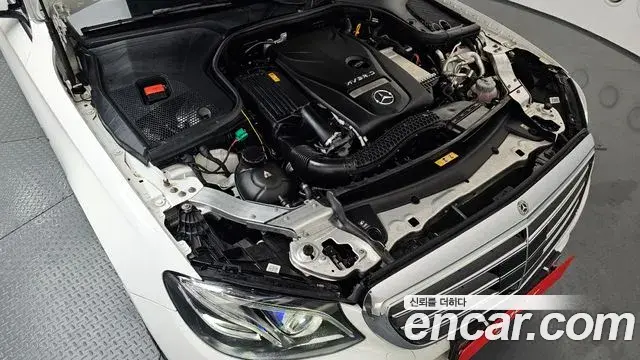 Mercedes-Benz E-Class 2020 — ფოტო 9/20
