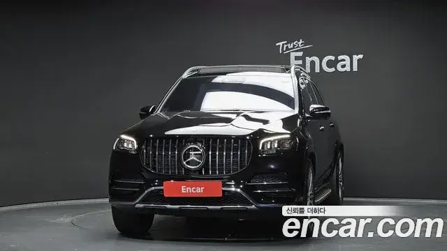 Mercedes-Benz GLS-Class 2023 — Photo 13/20