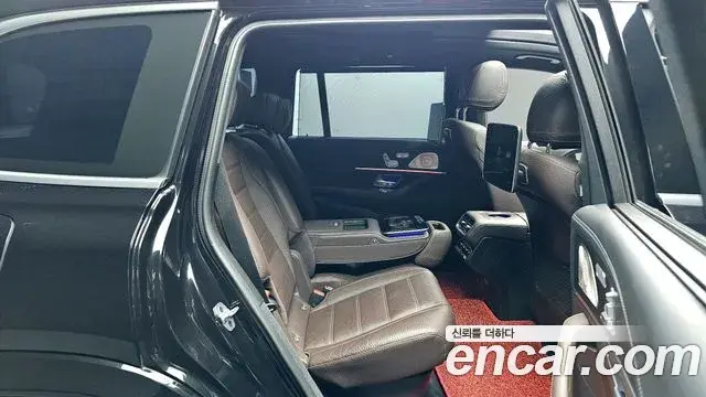 Mercedes-Benz GLS-Class 2023 — Photo 5/20