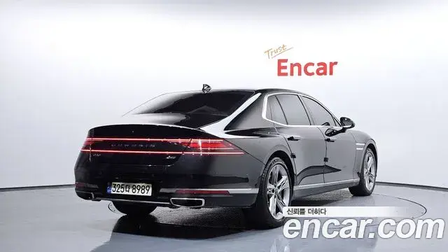 Genesis G90 2023 — Photo 12/20