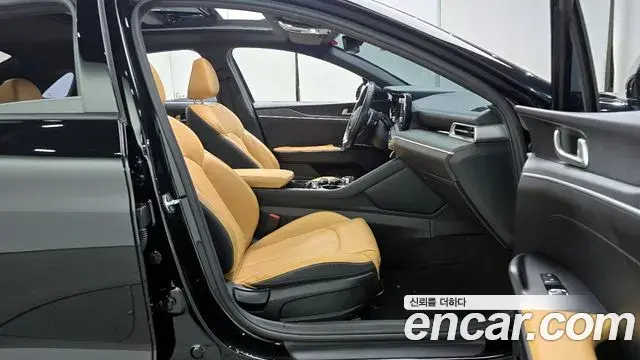 Kia K5 2022 — Фото 10/20
