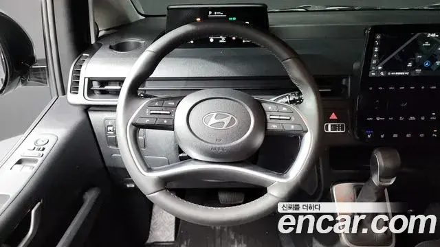 Hyundai Staria 2025 — Фото 13/20