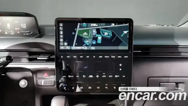 Hyundai Staria 2025 — Фото 14/20