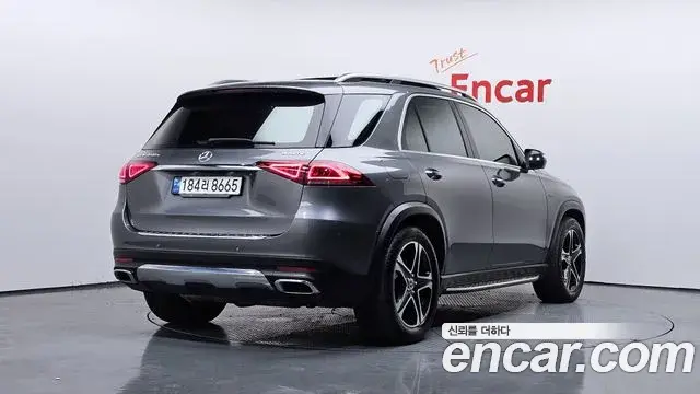 Mercedes-Benz GLE-Class 2021 — Şəkil 11/20