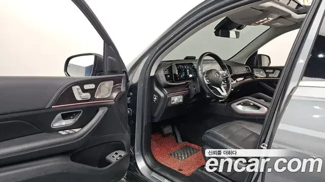 Mercedes-Benz GLE-Class 2021 — Şəkil 14/20