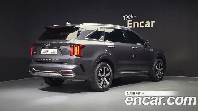 Kia Sorento 2022 — ფოტო 1/20
