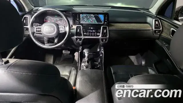 Kia Sorento 2022 — ფოტო 16/20
