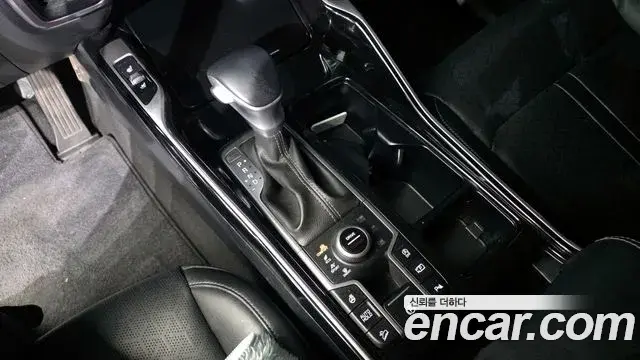Kia Sorento 2022 — ფოტო 10/20