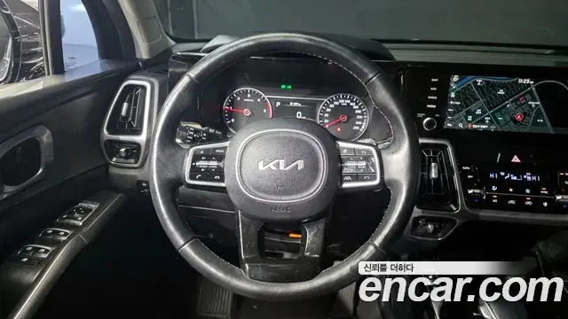 Kia Sorento 2022 — ფოტო 13/20