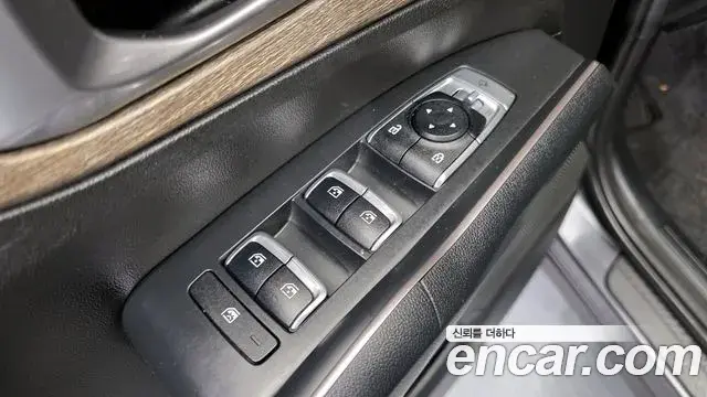 Kia Sorento 2022 — ფოტო 4/20