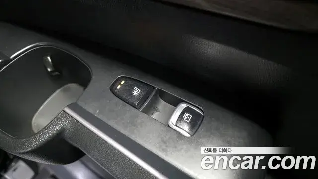 Kia Sorento 2022 — ფოტო 19/20