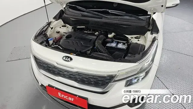 Kia Seltos 2019 — ფოტო 19/20