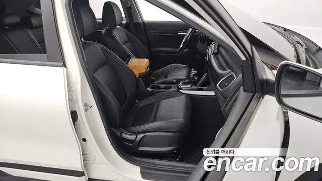 Kia Seltos 2019 — ფოტო 4/20