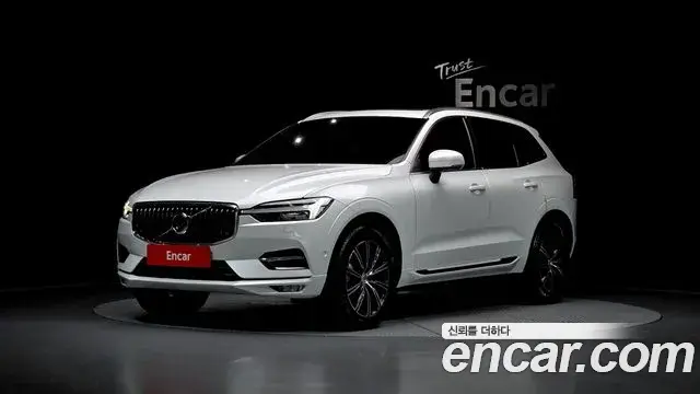 Volvo XC60 2021 — Фото 1/20