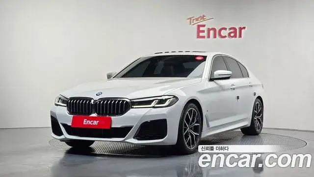 BMW 5 Series 2022 — ფოტო 9/20