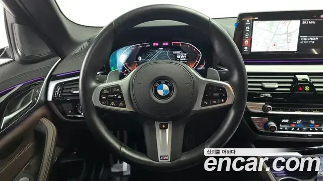 BMW 5 Series 2022 — ფოტო 2/20