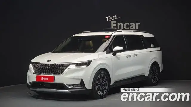 Kia Carnival 2020 — Фото 1/20