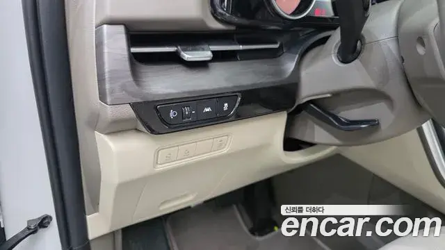 Kia Carnival 2023 — Фото 14/20