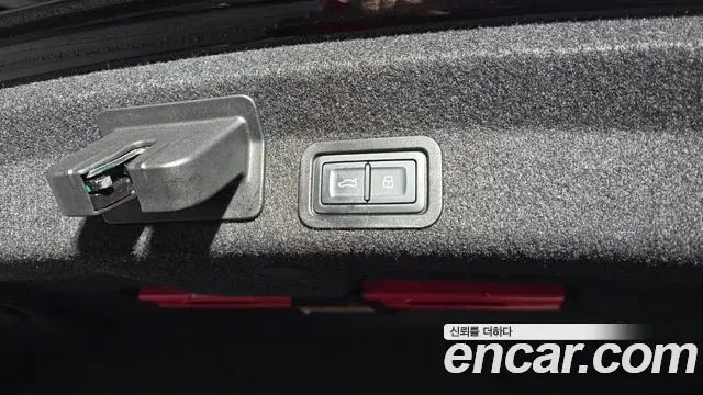 Audi A6 2022 — ფოტო 16/20