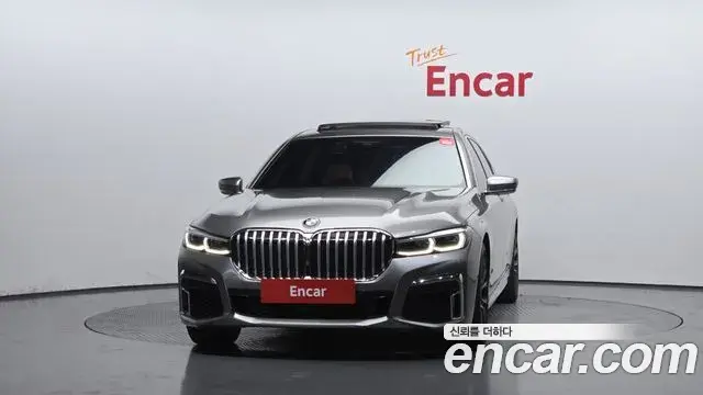 BMW 7 Series 2019 — ფოტო 12/20