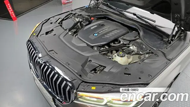 BMW 7 Series 2019 — ფოტო 6/20