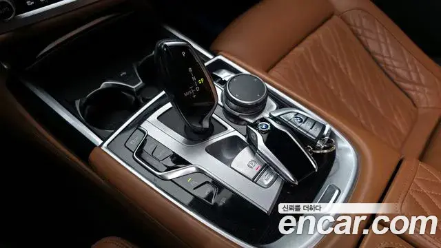 BMW 7 Series 2019 — ფოტო 2/20