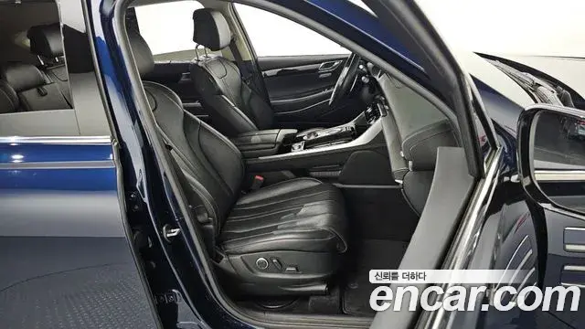 Genesis GV80 2021 — Photo 11/20