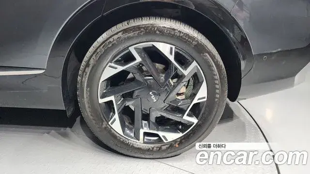 Kia Sportage 2022 — ფოტო 12/20