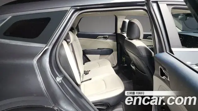 Kia Sportage 2022 — ფოტო 10/20