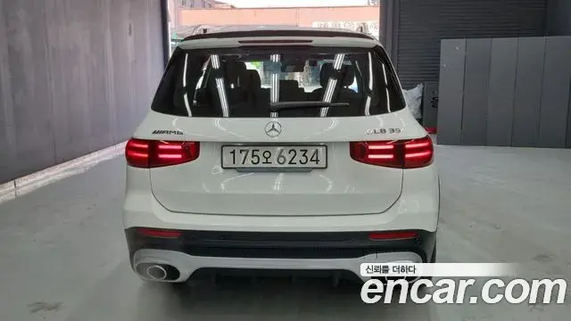 Mercedes-Benz GLB-Class 2025 — ფოტო 18/18