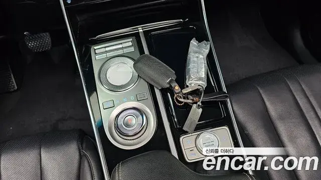 Genesis GV80 2021 — Photo 4/39