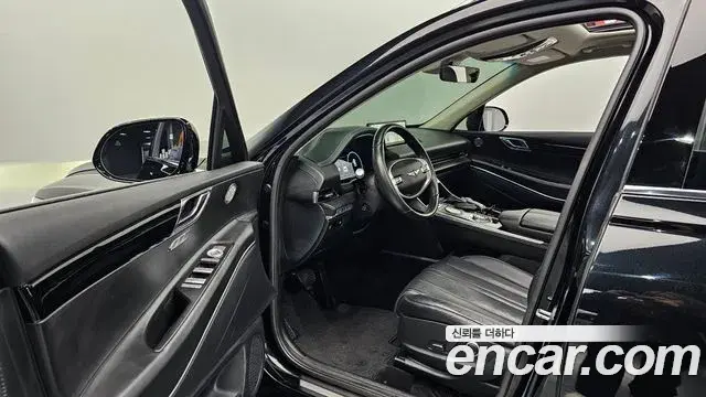 Genesis GV80 2021 — Photo 19/39
