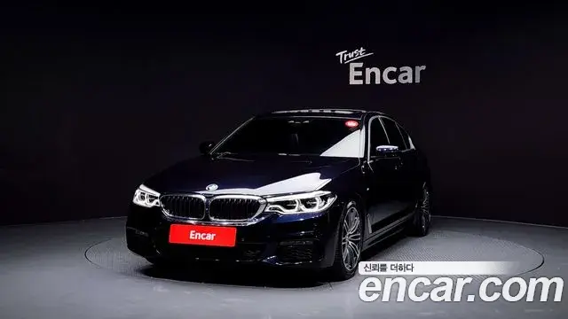 BMW 5 Series 2020 — ფოტო 15/20
