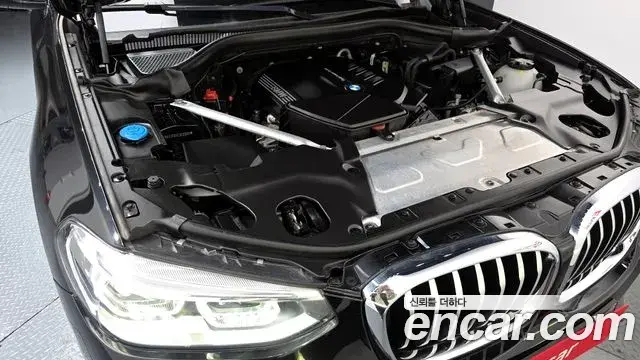 BMW X4 2020 — Photo 13/20