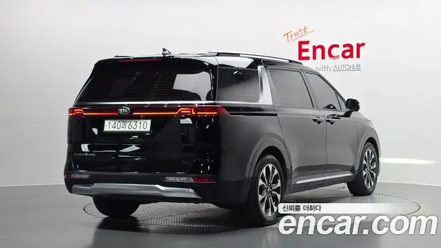 Kia Carnival 2021 — Photo 5/20