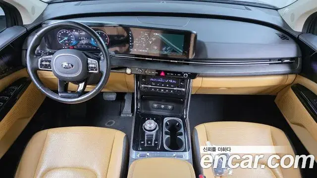 Kia Carnival 2021 — Photo 9/20