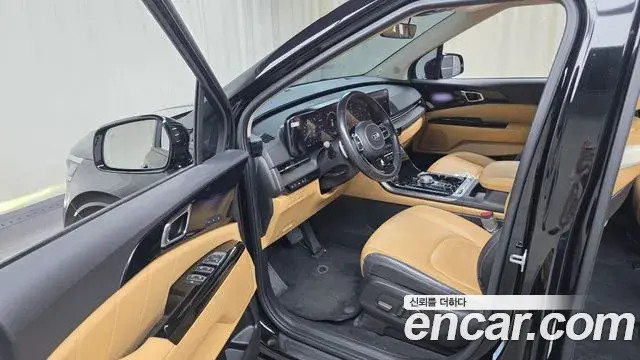 Kia Carnival 2021 — Photo 16/20