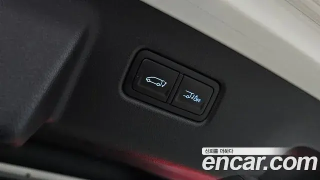 Hyundai Staria 2025 — Şəkil 9/20