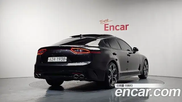 Kia Stinger 2019 — Photo 8/20