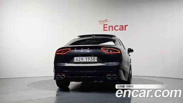 Kia Stinger 2019 — Photo 18/20