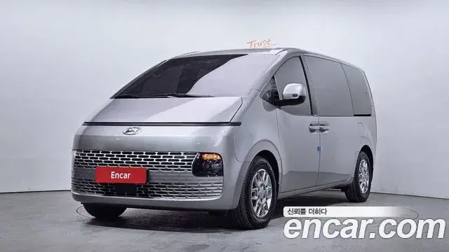 Hyundai Staria 2021 — ფოტო 7/20