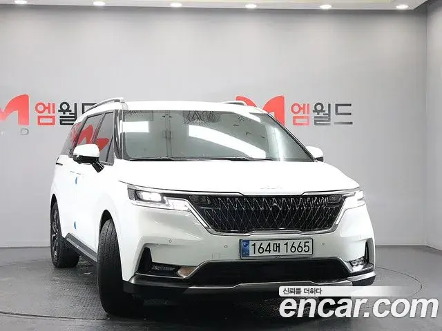 Kia Carnival 2023 — Фото 2/20