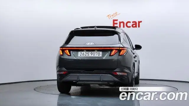 Hyundai Tucson Hybrid 2021 — Photo 1/20