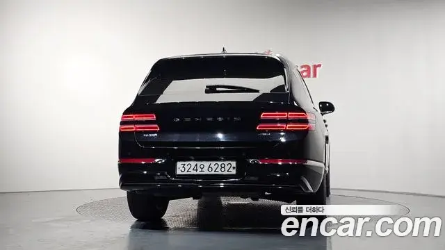 Genesis GV80 2020 — ფოტო 8/20